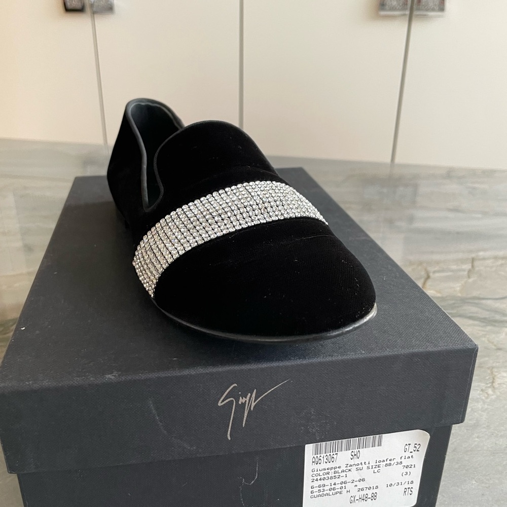 Giuseppe Zanotti - Black Velvet with Swarovski Crystals Loafer Flats - Picture 5 of 5